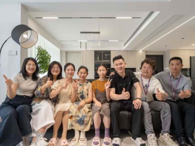 安然居和业主同框，这氛围绝了